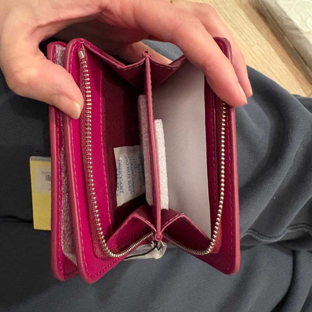 NWT Marc Jacobs Compact The Snapshot Wallet - Picture 8 of 9